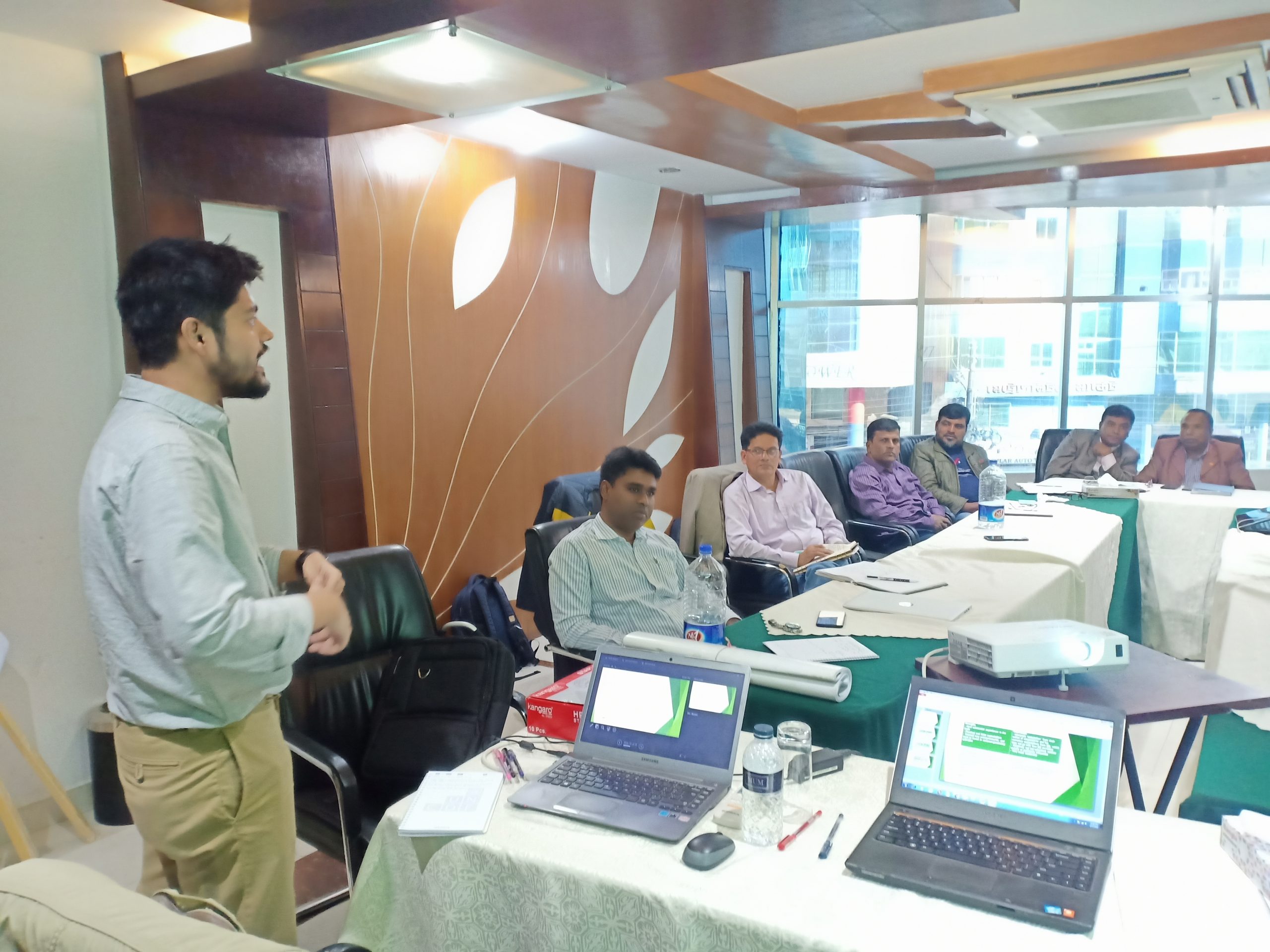 The Right Kind team providing a capacity building workshop in Sylhet to iDE Project Officers as part of a post evaluation of the Shucana Network Project